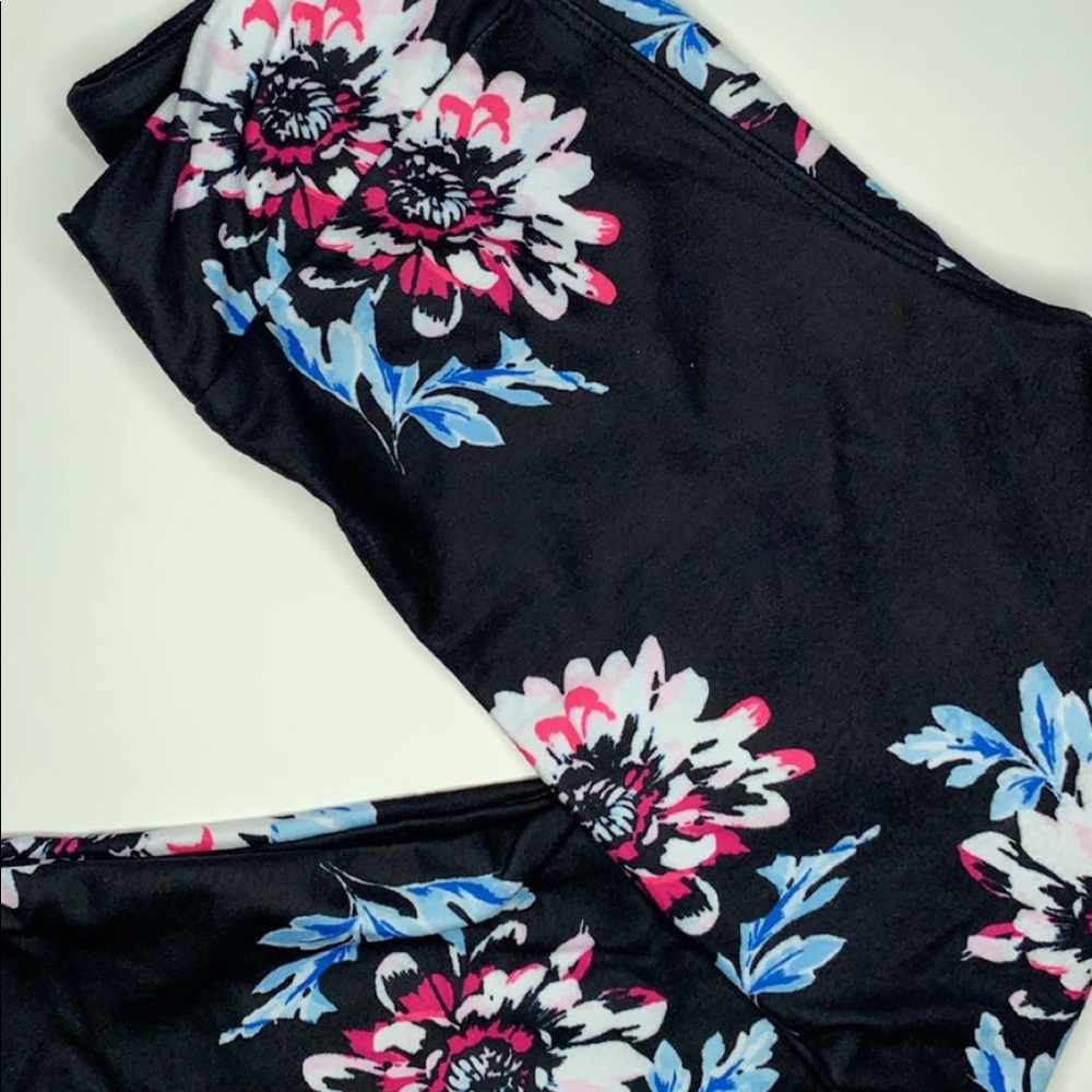 Black Floral Leggings - Charlie’s Project